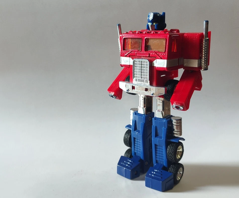 Transformers G2 Optimus Prime Cab Motrice Robot Vintage Anni 80 90 Commander GIG - Immagine 3 di 4