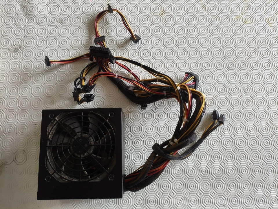 Cooler Master MasterWatt Lite 400W ATX Black power supply unit - Immagine 4 di 4