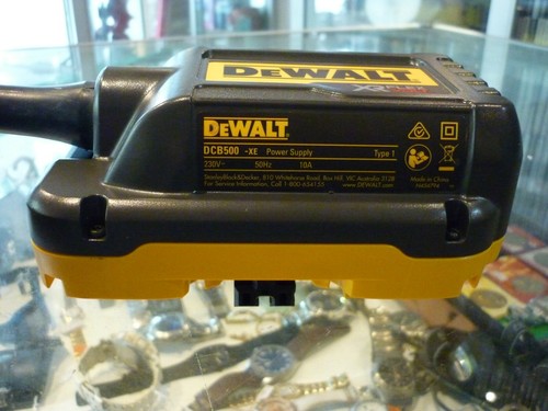 DEWALT DCB500-XE XR FLEXVOLT AC POWER 
