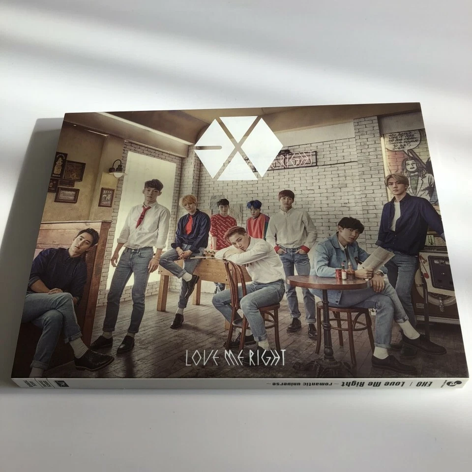 EXO Love Me Right romantic universe CD+DVD+Photocard Limited Edition  - Image 4 of 4