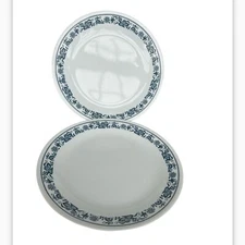 Lot 2 Corelle by Corning USA Old Town Blue Onion Dinner Plates 10.25