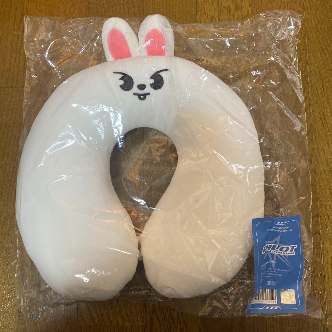 Stray Kids Lee Know Skzoo Leebit Travel Pillow Neck PILOT Unopened