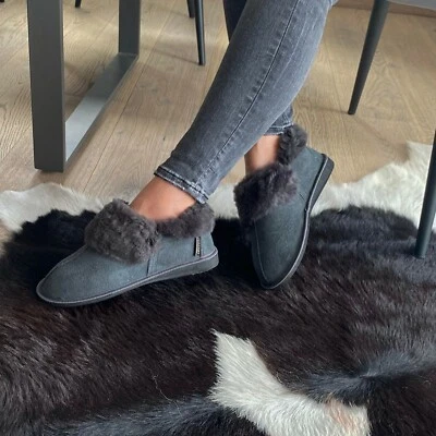Damen & Herren Lammfell Hausschuhe Kanada Grau Fellschuhe Echtleder Merino Fell  - Bild 1 von 4