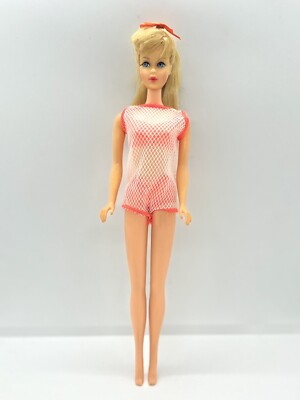 Stunning Vintage Light summer Sand Blonde Twist 'N Turn Barbie