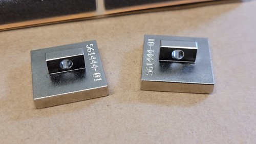 Set of 2 MTS 56-163-801 Smooth Grip Face 25x25mm 200/2000N V2A - Picture 4 of 4