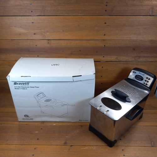 Bravetti Platinum Pro 3.5 Liter Electronic Deep Fryer, Model F1065D. Clean eBay