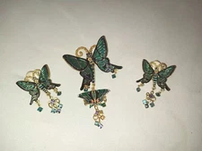 VINTGE  LUNCH Blue Butterfly  Brooch / pendant & Earrings - Beautiful Group