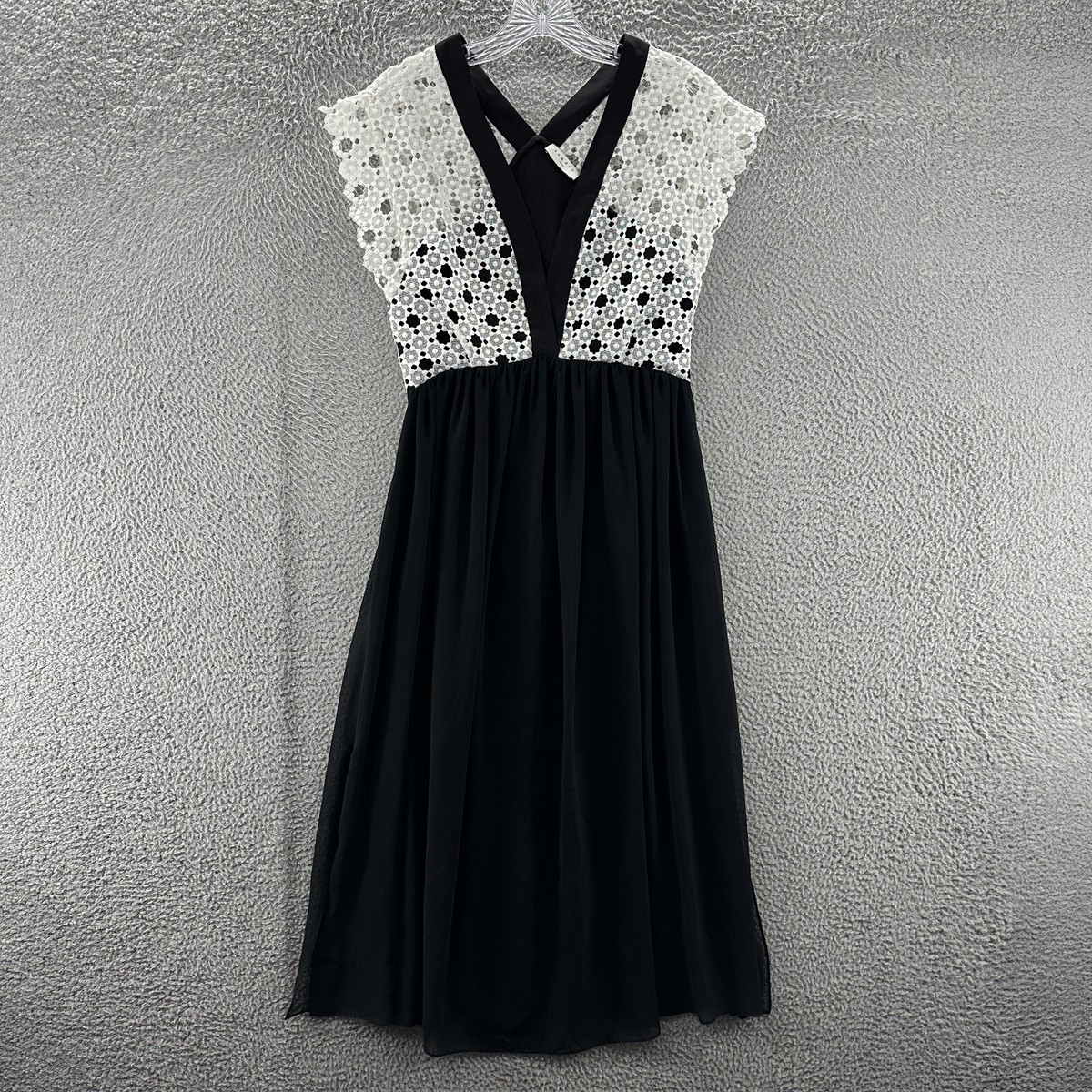 Sandro Paris Dress Womens 36 Black White Floral Lace Inset Cap Sleeve $395