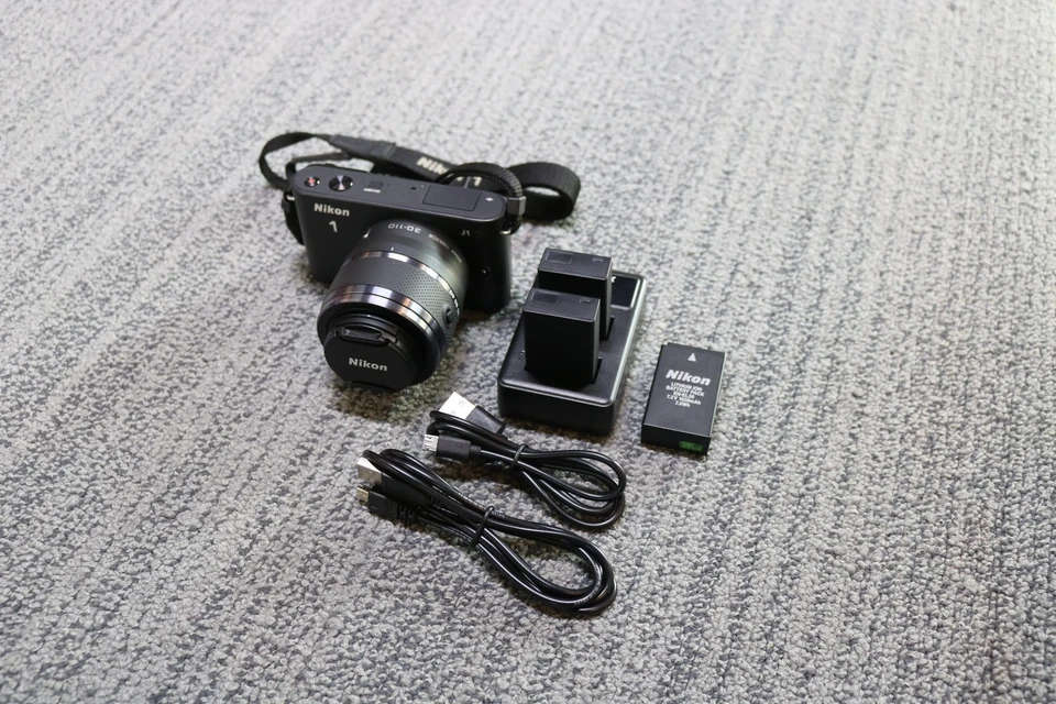 Nikon 1 J1 Mirrorless Digital Camera with Nikon VR 30-110 Lens  - SC: 1226 - Image 2 of 4
