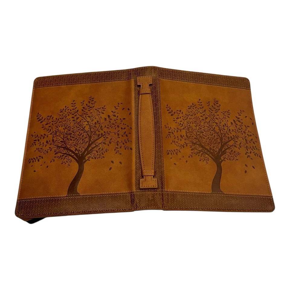 Cubierta de Biblia con Diseño de Árbol de la Vida Grabado Genuino Imitación Mango Cremallera Foto 3 de 4