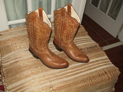 OLD WEST WESTERN  SNIP TOE BROWN BOOTS YOUTH SIZE 2.5 style CF8229