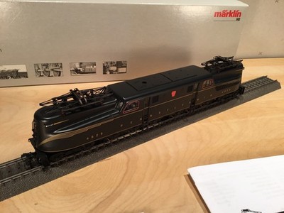Marklin HO 37493 - PRR GG1  Electric Locomotive - MFX & Sound & Perfect