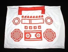 KIDS PILLOW SHAM..PILLOWFORT/TARGET..BOOM BOX 27x20...ORANGE/WHITE...EXCELLENT!