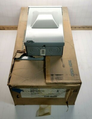 BOX OF 5 NEW SIEMENS ITE ENCLOSED OUTDOOR PULLOUT SWITCH 240 VAC 30 AMP  WFS2030