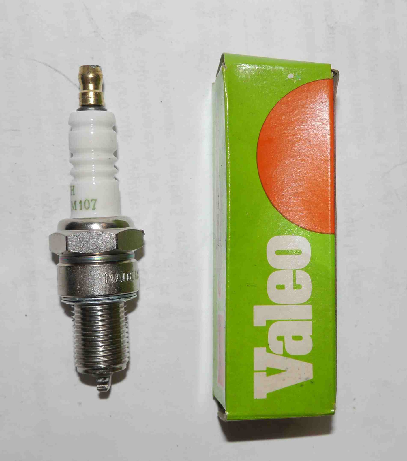Bougies Valeo C64 Hb en alliage nickel chrome, la précision d'allumage pour votre moteur