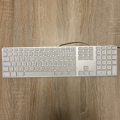 Apple Tastatur- Model: A1243 - Wired/USB Aluminium  QWERTZ - Deutsch