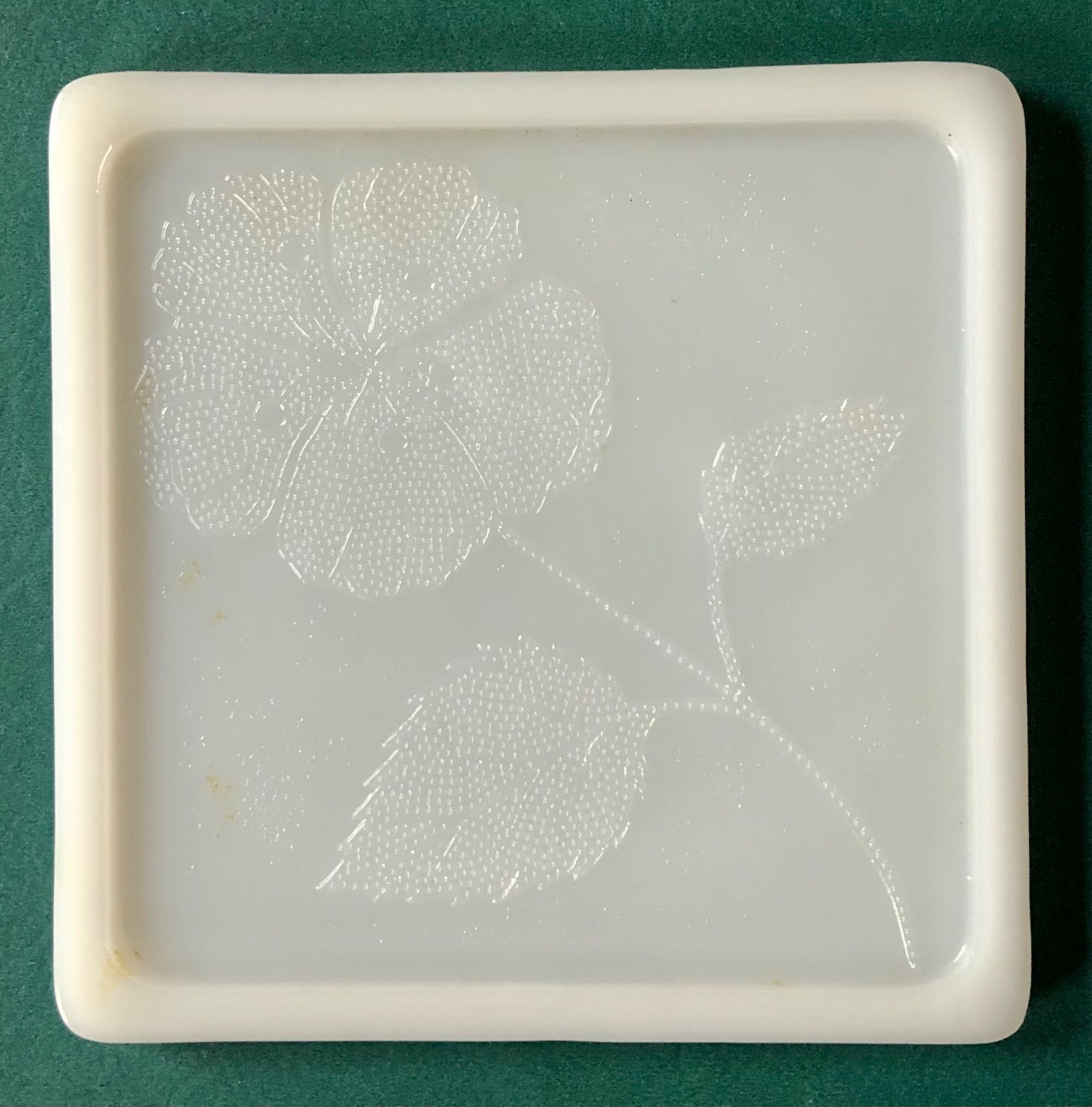 MCM Glasbake McKee White Milk Glass Tiles Poppy Trivet Hot Plate Vintage