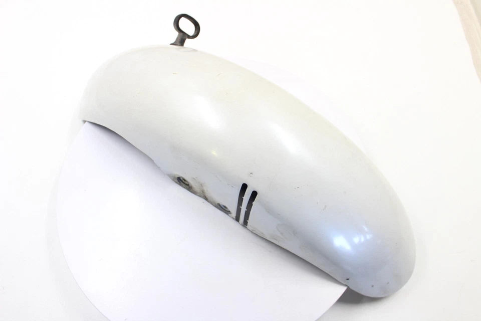 1985 SUZUKI GS700E ПЕРЕДНИЙ ОРИГИНАЛЬНЫЙ ПЛАСТИКОВЫЙ БЕЛЫЙ ОБТЕКАТЕЛЬ КРЫЛА ПЕРЕДНЕГО КОЛЕСА - Изображение 2 из 4