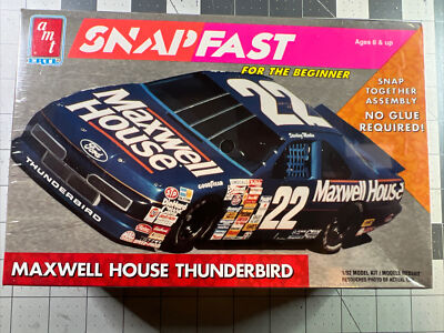 AMT ERTL SnapFast Maxwell House Thunderbird 1/32 Sterling Marlin #22 Model Kit