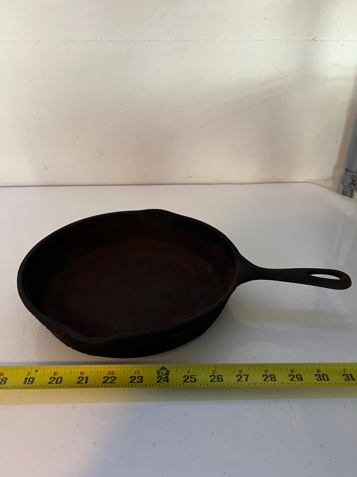 VINTAGE WAGNER 10581 CAST IRON SKILLET