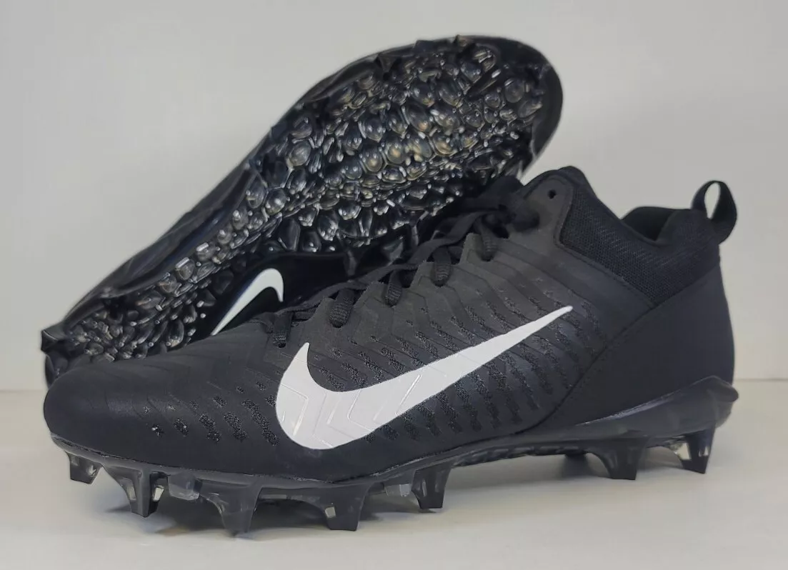 Mens low football best sale cleats