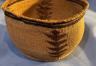 Southern Oregon Handwoven Basket KLAMATH TRIBE Early 1900s Antique