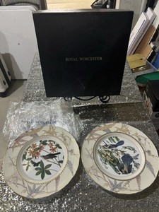 Royal Worcester Set of 2 Round Ceramic Decorative Plates, Multicolor Bird Floral