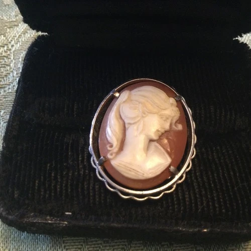 ANTIQUE GENUINE SHELL CAMEO BROOCH SET IN STERLING SILVER … VERY FINE…