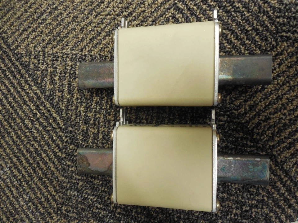 FERRAZ SHAWMUT NH1GG69V125 125A A AMP 690V 80KA NUEVO LOTE DE 2 Foto 4 de 4