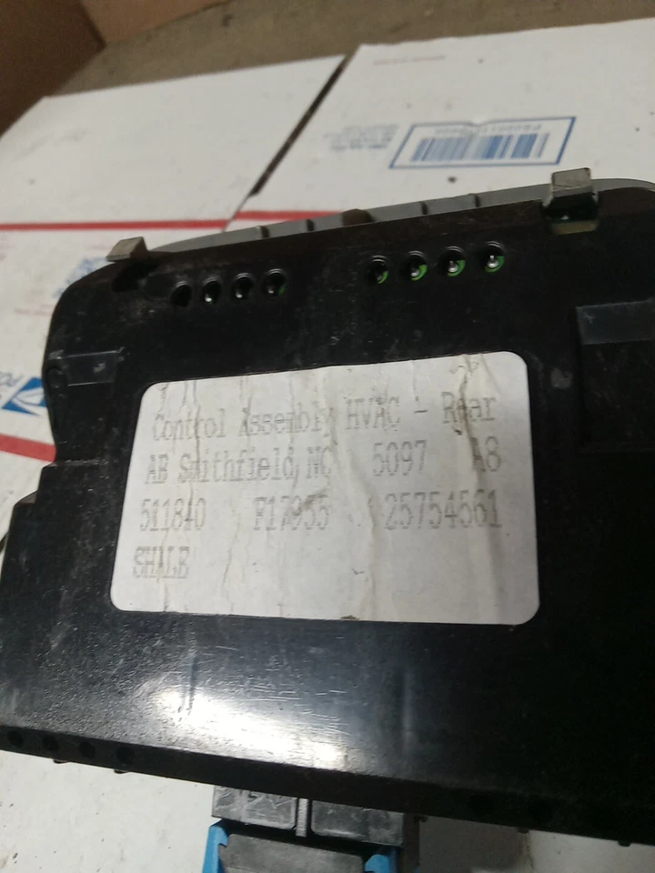 Control de calefacción asiento trasero Cadillac Deville, 25715063 2000 2001 2002 2003 2004 05 Foto 4 de 4