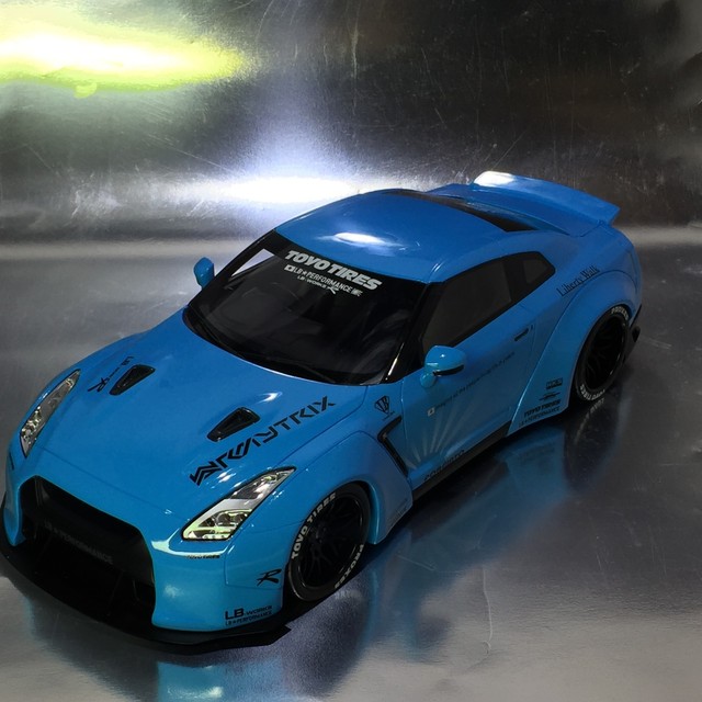 限定504台】GT SPIRIT NISSAN GT-R (R35) グリーン