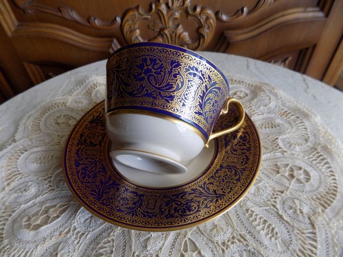 Franciscan Royal Renaissance Gold Cobalt Footed Tea Cup/Saucer - Picture 6 of 16