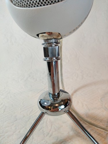 Blue Snowball White Microphone w/ Tripod & USB Cable Omnidirectional - Picture 3 of 7