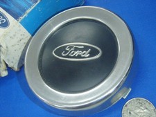 Original Nos 1961 1962 1963 1964 1965 1966 Ford Truck Horn Button Assembly Nice