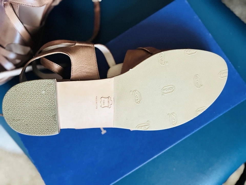 NWOB Stuart Weitzman Women's Greek Huarache Sandal 9M MSRP $365.00 Brown Leather - Image 4 of 4