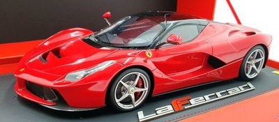 BBRModels 1/18 Scale Resin P1867 - Ferrari LaFerrari Geneva 2013 - rot