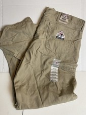 Bulwark FR NWT Mens 42x30 Khaki CAT2 2112 NEW Work Pants