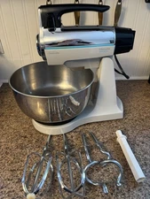 SUNBEAM Vintage DELUXE MIXMASTER MIXER Tested With Extras