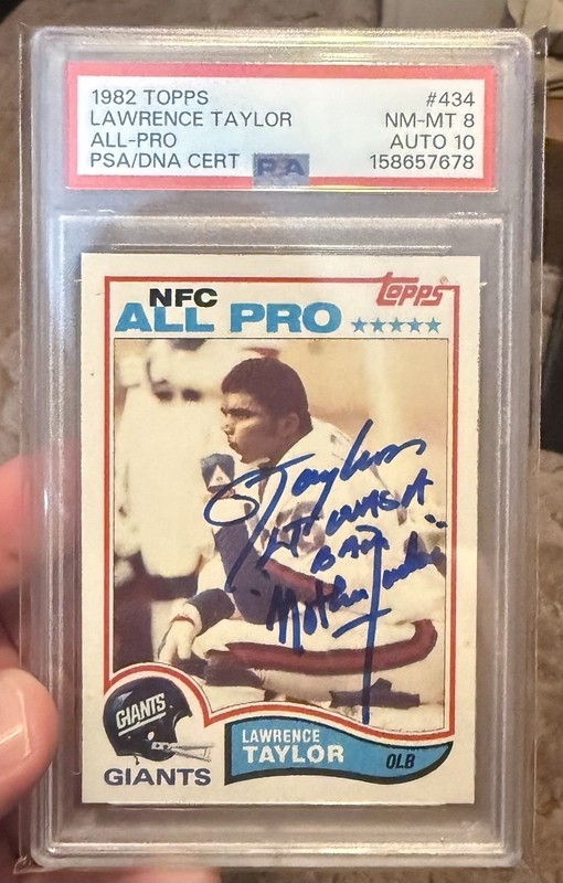 1982 TOPPS LAWRENCE TAYLOR 434 RC PSA 8 Auto PSA 10!!! 🔥 Inscription