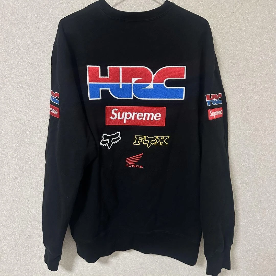 Supreme Homme L Honda FoRacing Col Rond Collaboration Iconic Streetwear Rare Occasion