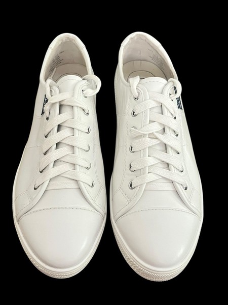 FRANKIE4 White Leather NAT II Sneakers •Women 9.5• Australia Shoes NEW $195