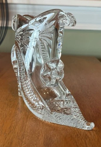 Vintage Fenton Style Clear Glass Victorian Boot Shoe - Daisy & Button Pattern