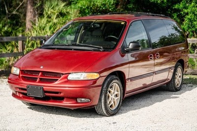 1998 Dodge Grand Caravan ES 4dr Extended Mini Van