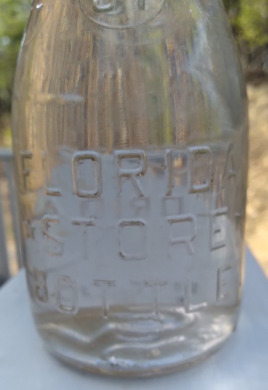 VINTAGE FLORIDA  PINT MILK  BOTTLE - 3 CENT FLORIDA STORE BOTTLE w/ STATE MAP