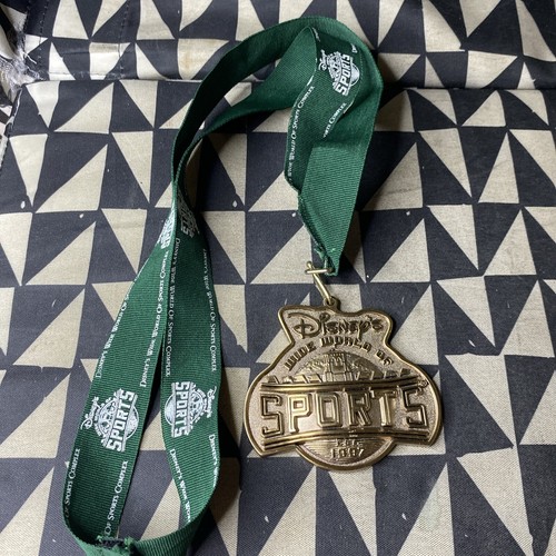 Disney's Wide World of Sports 1997 Marathon Medal Medallion & Lanyard Vintage