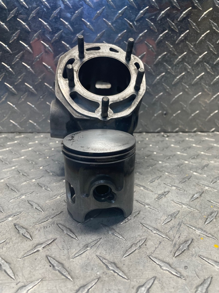 RZ350 シリンダー RZ350用 シリンダー左（黒塗装）新品 : ミズノモーター - 通販