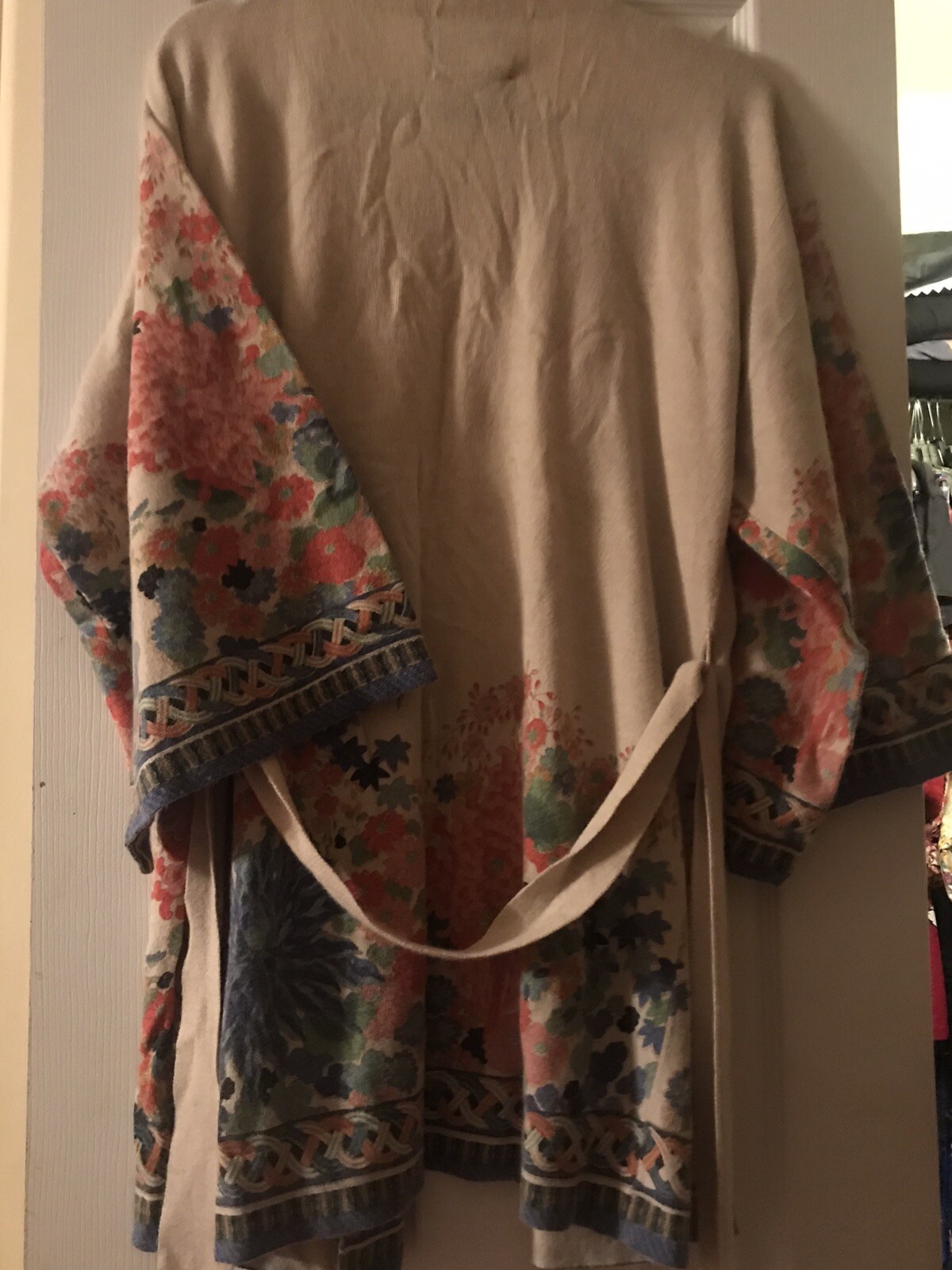 Picture 2 of 6