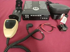 UPDATED-TUNED MOTOROLA XTL5000 W5 7/800Mhz P25 DIGITAL TRUNKING MOBILE RADIO 