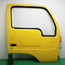 Porte avant et accessoires Nissan CABSTAR