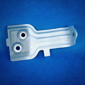 Kotflügelhalter links BMW X3 G01 LCI X4 G02 7397515 7475801 A300